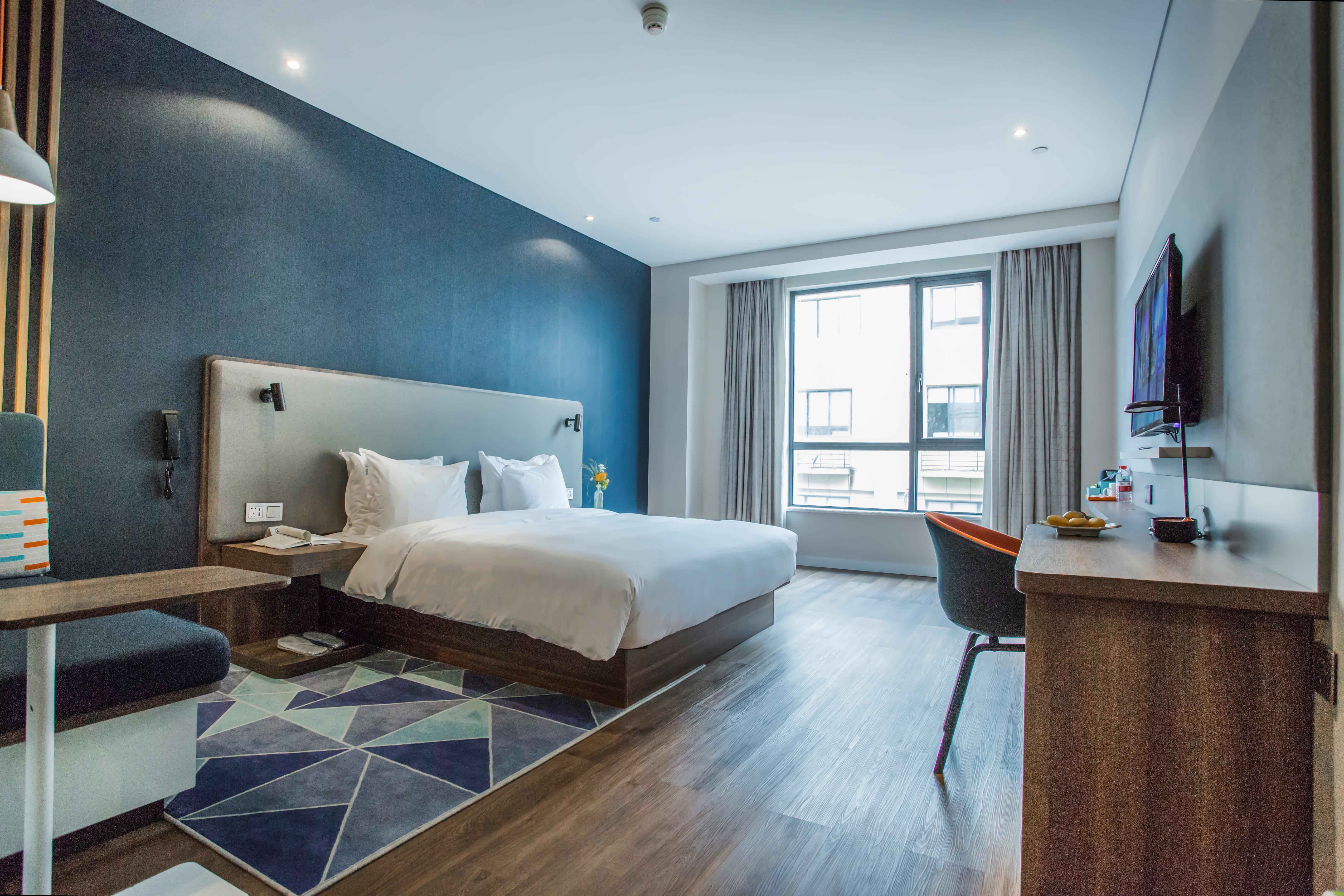 Holiday Inn Express Shanghai Pudong Chuansha, An Ihg Hotel Экстерьер фото