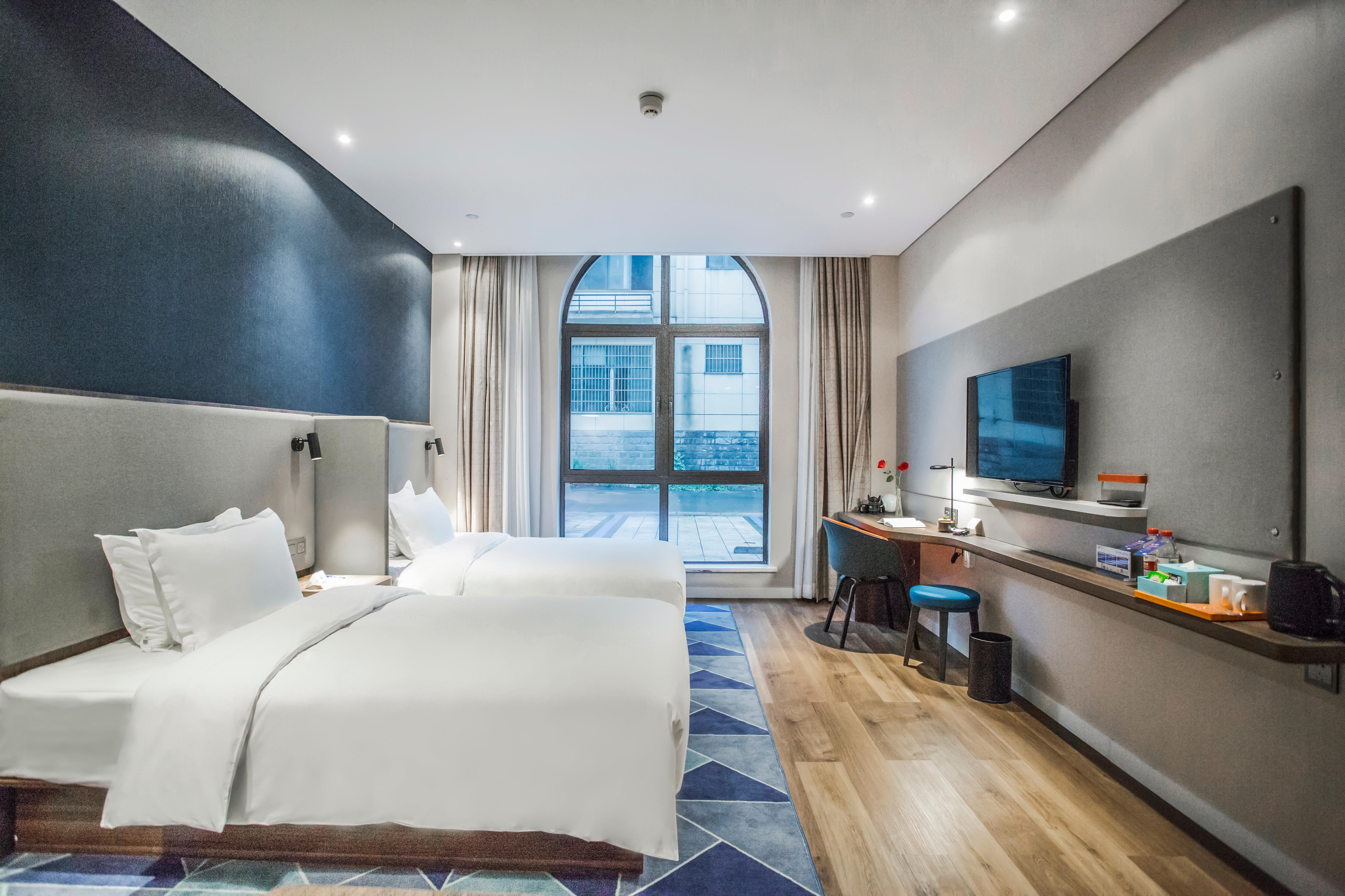 Holiday Inn Express Shanghai Pudong Chuansha, An Ihg Hotel Экстерьер фото