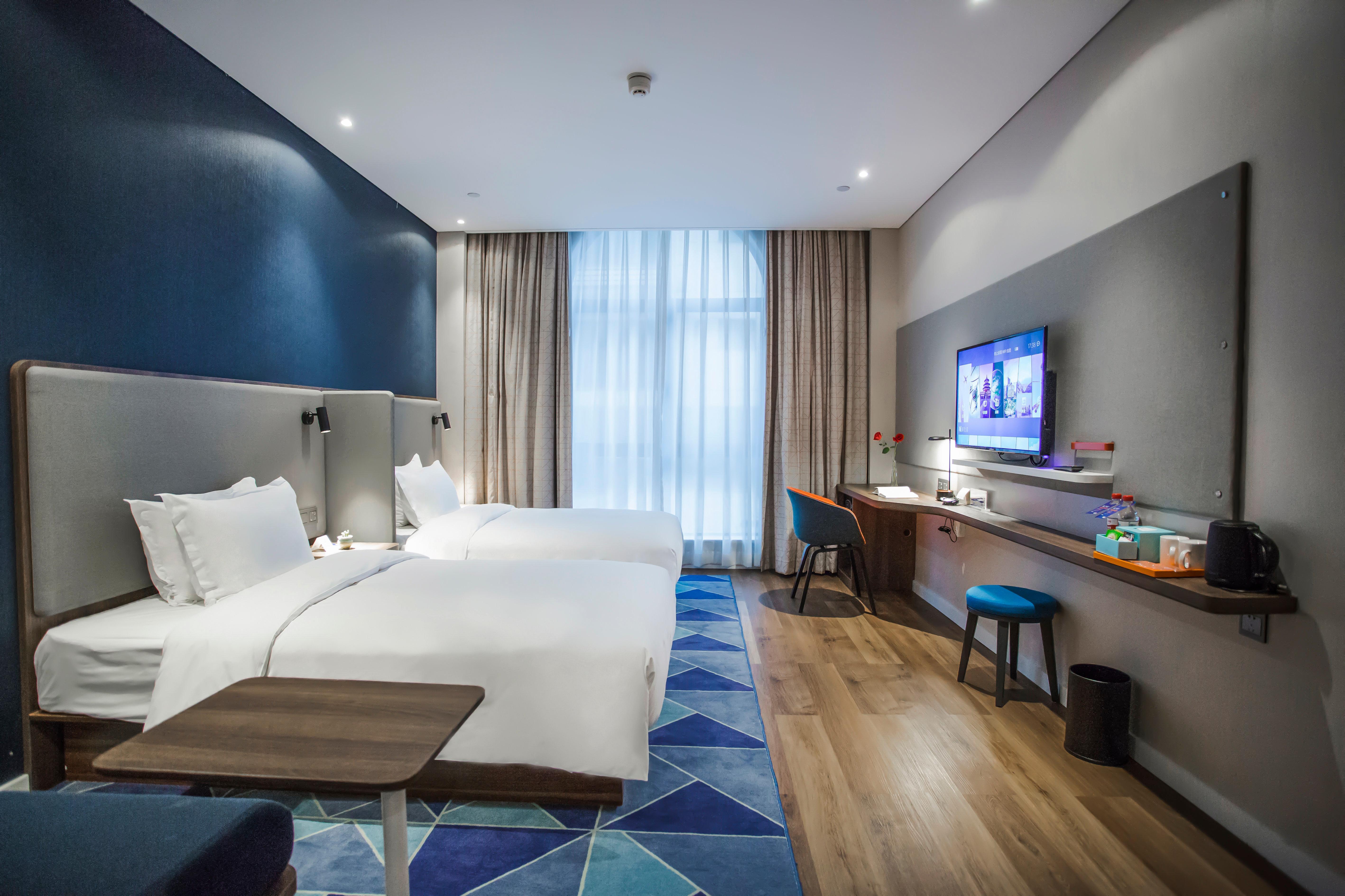 Holiday Inn Express Shanghai Pudong Chuansha, An Ihg Hotel Экстерьер фото
